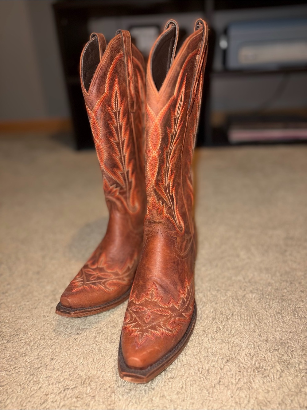 Women's Brown Embroidered Leather Western Boots - Picture 2 of 6